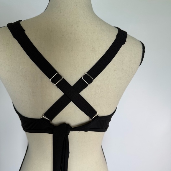 Time and Tru Black Halter swim top size large removable bra cups - Picture 2 of 7